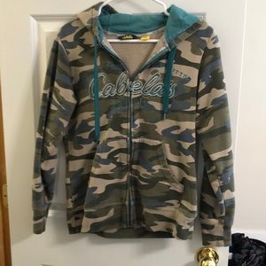 Small cabelas camo zip hoodie